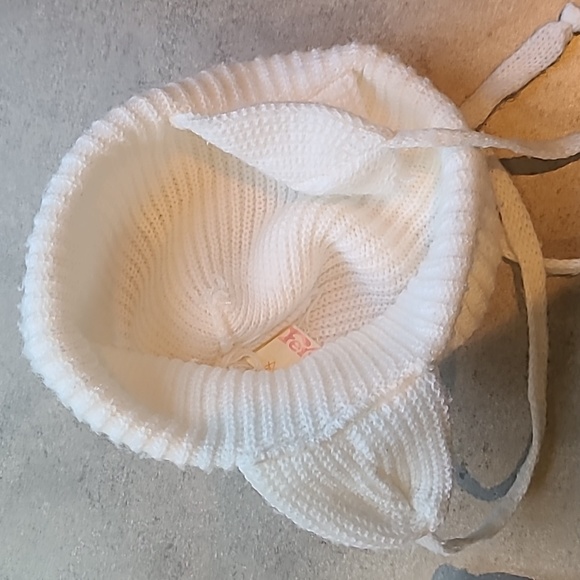 Vintage Baby Toque and Mittens Set - Picture 4 of 5